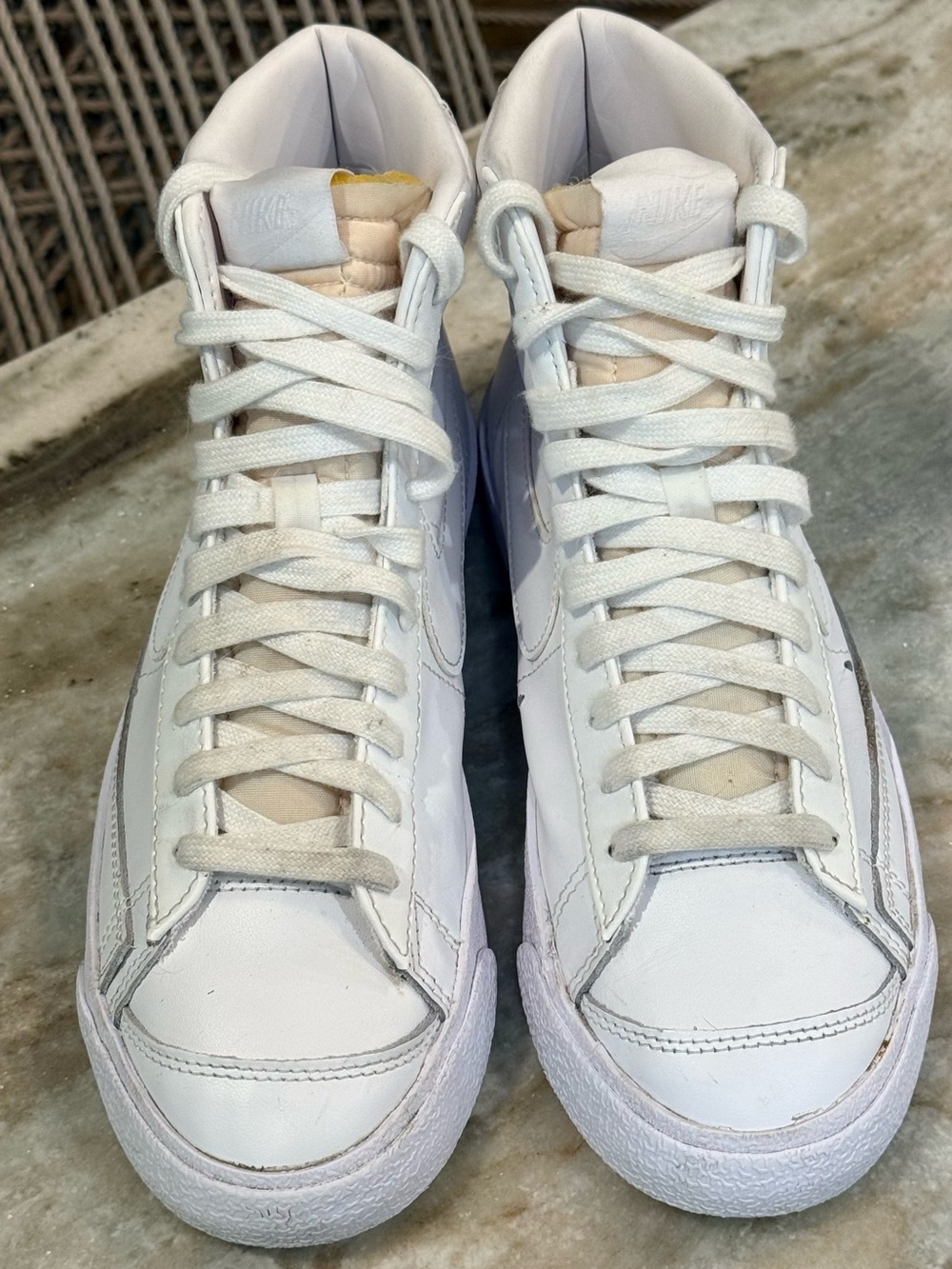 NIKE Blazer 77 white leather mid sneakers- Size 8.5 - Picture 5 of 7